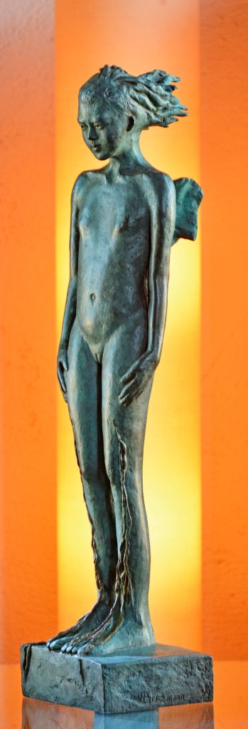 ninfa-bronce-52x13x12-cm